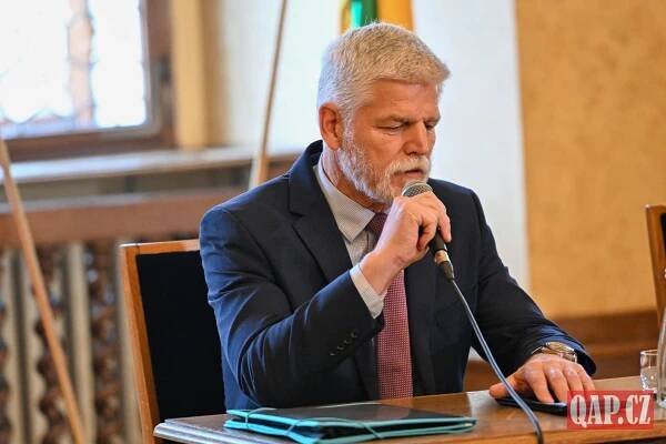 Prezident Petr Pavel se v Plzni sešel s primátorem Zarzyckým. Jaká témata řešili? - QAP.cz