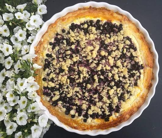 Borůvkový koláč s tvarohem a drobenkou – BanaNut Blog