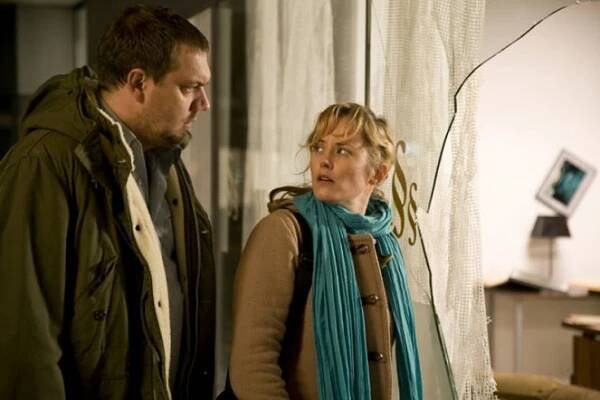 Über den Tod hinaus - Z filmu - Charly Hübner, Silke Bodenbender
