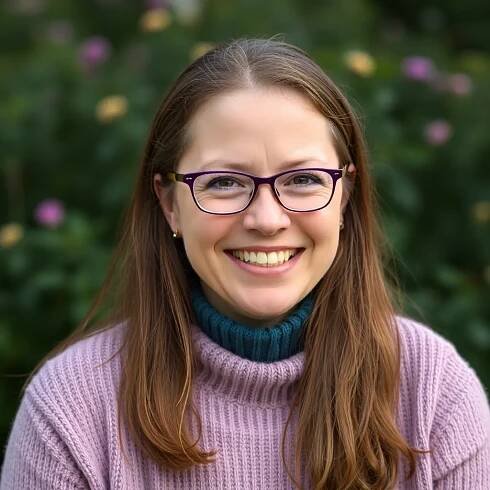 Portrait of satisfied customer Sarah Johnson