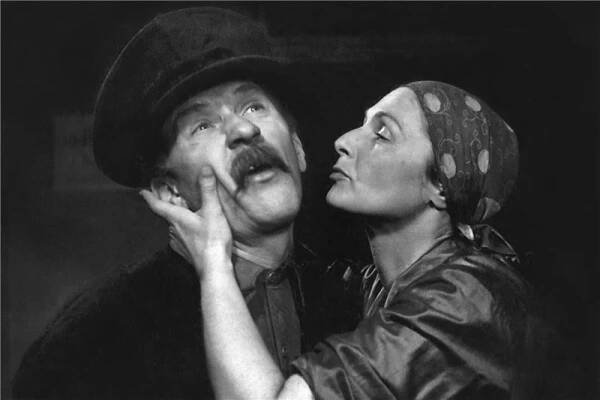Veliká tavba - 12.10.1949, František Filipovský (Marek), Elena Hálková (Anka) Foto: Karel Drbohlav