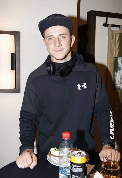 Jakub Štáfek s těhotnou snoubenkou prožívají nejšťastnější chvíle. Promluvil o zdraví a lásce - galerie | Život v Česku
