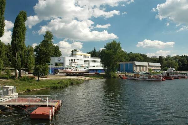 Přístav