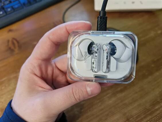 Recenze NOTHING Ear(a) White | Alza.cz 
