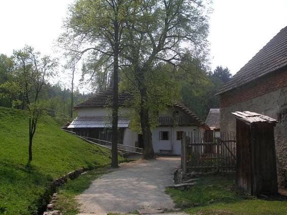 Vodní mlýn Hoslovice