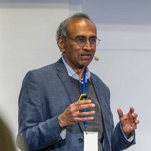 Venkatraman Ramakrishnan, il premio Nobel per la chimica ci spiega perché moriamo