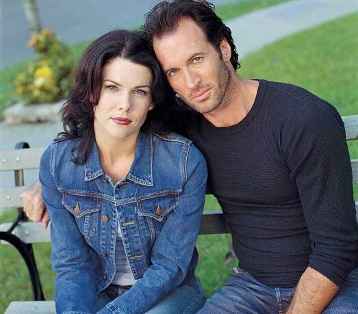 Gilmore Girls: How Reese Witherspoon Inspired Lorelai & Luke