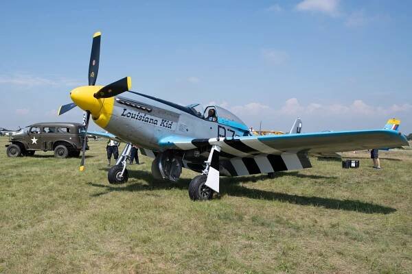 P-40 Mustang