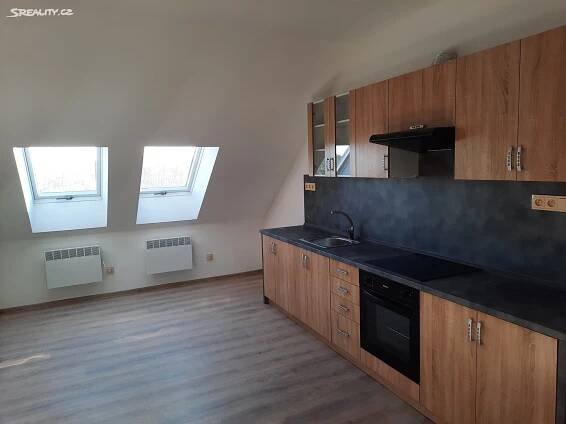 Pronájem bytu 2+kk 93 m², B. Smetany, Nová Včelnice