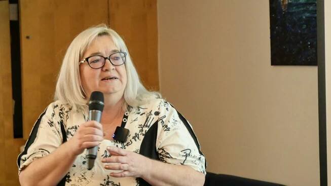 Senátorka Zwyrtek Hamplová požádala o členství v klubu ANO a SOCDEM