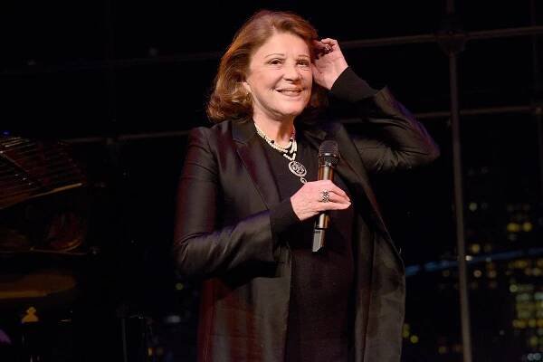 Linda Lavin attends The Blue Card Annual Benefit Dinner 2016 at Jazz at Lincoln Center on November 21, 2016 in New York City.