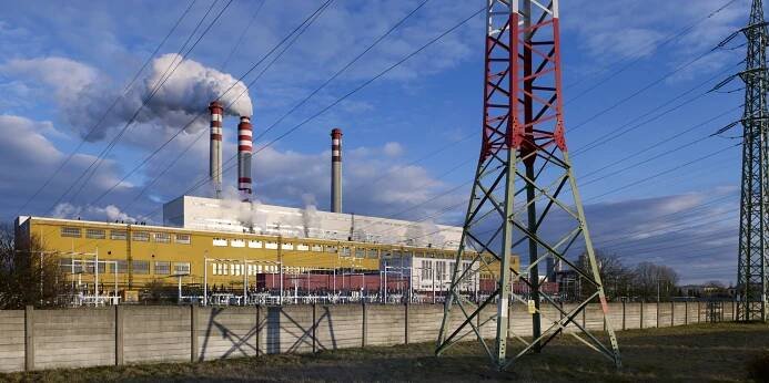 Levnější elektřina a drahé povolenky. Elektrárny Opatovice loni prodělaly 764 milionů
