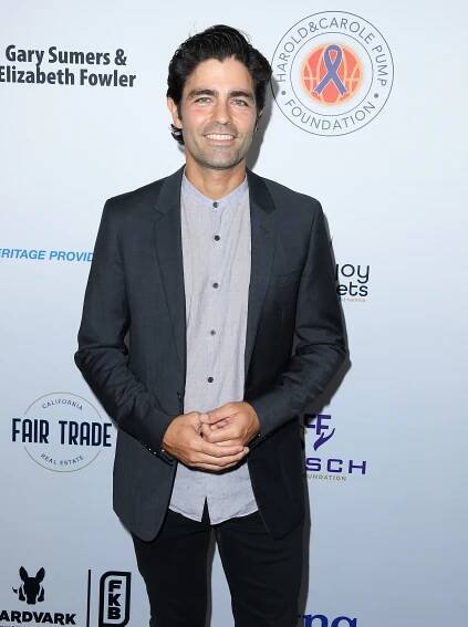 Adrian Grenier.