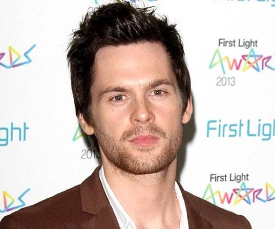 Tom Riley Biography - Facts, Childhood, Family Life & Achievements