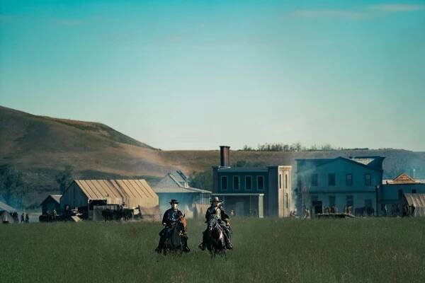 Billy the Kid - Antrim - Z filmu - Tom Blyth, Daniel Webber
