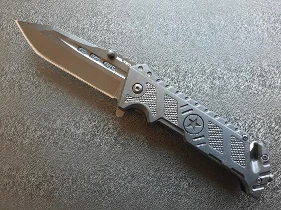 Zavírací kapesní nůž BLACK CAR KNIFE STAR - MIL-TEC 15319600