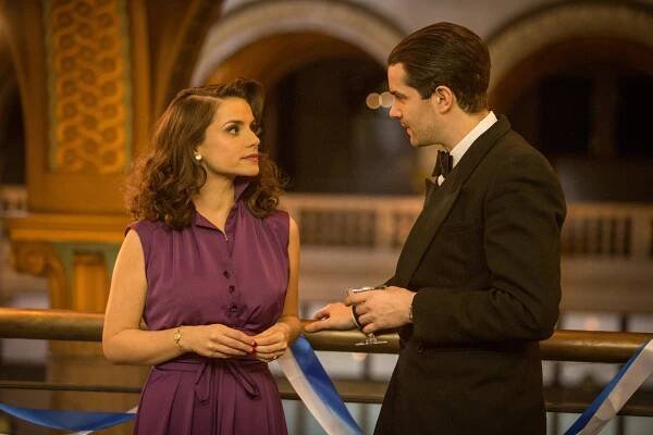 Nepříteli nablízku - Epizoda 6 - Z filmu - Charlotte Riley, Jim Sturgess