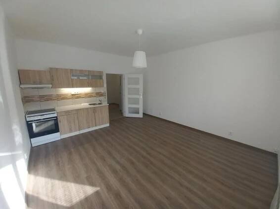 Pronájem bytu 1+kk 30 m2
