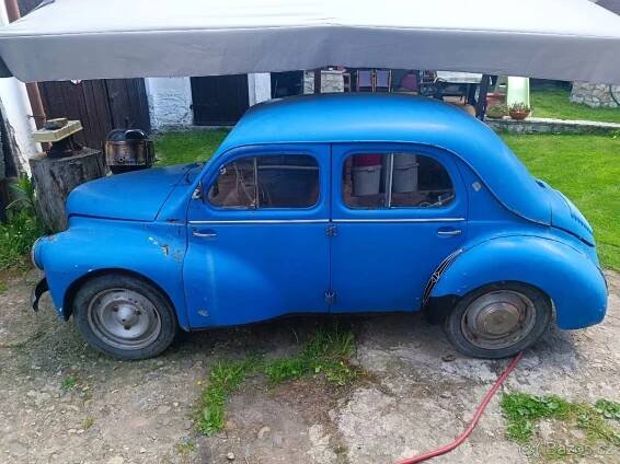 Renault 4CV