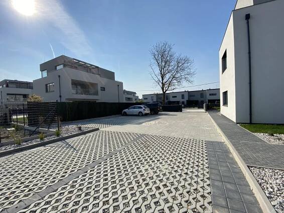 Pronájem bytů Mladá Boleslav - Čejetice G - Ing. Katarína Koščíková - realitní specialistka pro Mladoboleslavsko 