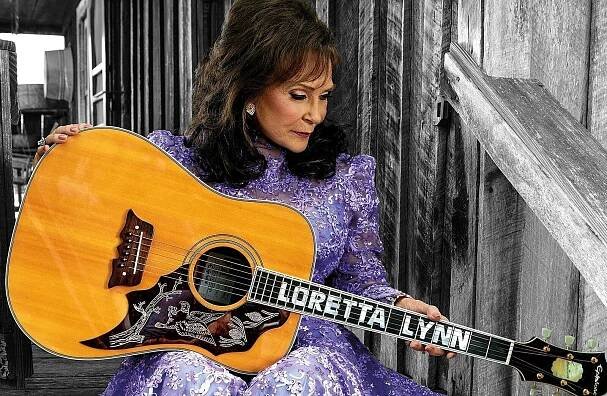 RECENZE: Loretta Lynnová. Jednou první dáma - navždy první dáma