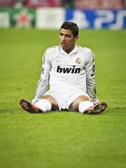Úvodní semifinále Ligy mistrů mezi Bayernem Mnichov a Realem Madrid.