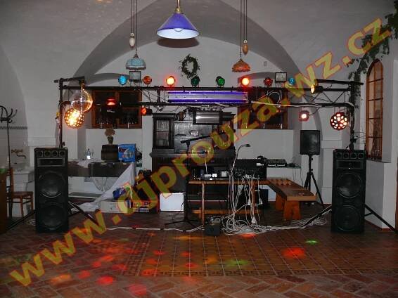 .:|DJ Prouza - mobilní DJ pro Vaše párty|:. ⇒ Vybavení ⇒ Sestavy