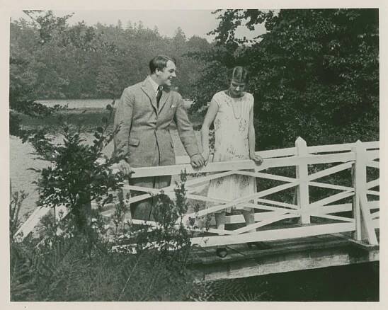 Adolf Jahr, Elsa Lindqvist - Miljonär för en dag - Z filmu