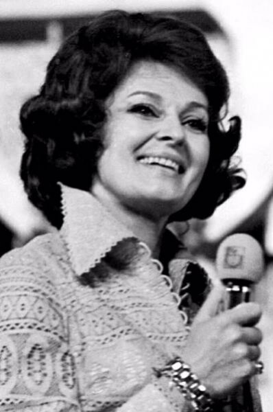FOTO: Yvetta Simonová byla v 60. letech velkou hvězdou. – stránka 29