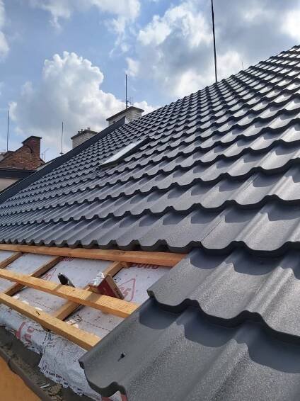 Roofman - Střechy a stavby na klíč| Rekonstrukce střech (3 v 1) řadových RD v Olomouci, krytina BudMat