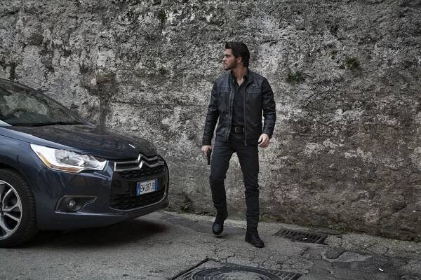 L'isola di Pietro (2017)