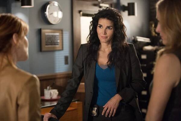 Rizzoli & Isles: Vraždy na pitevně - Utajené doznání (S05E07) (2014)