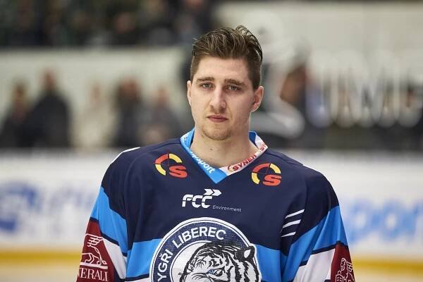 Jaroslav Vlach bude pokračovat v Tygřím dresu i v dalších sezónách