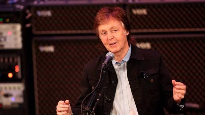 Paul McCartney má 80 let. Co dělá jeho pět dětí?