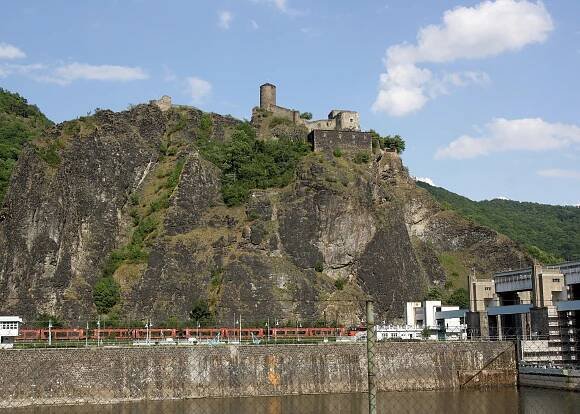 File:Ústí nad Labem - hrad Střekov, pohled od Z obr03.jpg