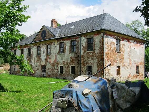 Soubor:Zámek Nenakonice.JPG – Wikipedie