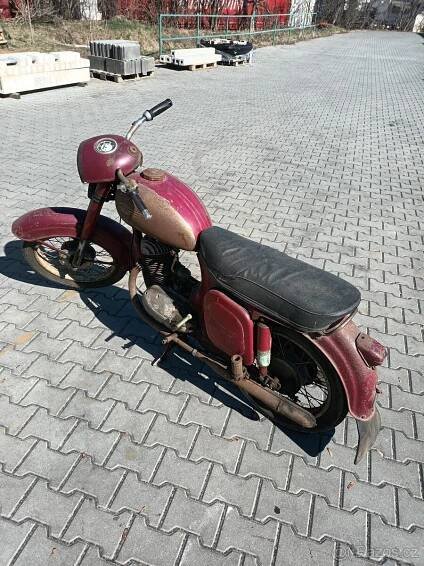 Jawa 175 na renovaci