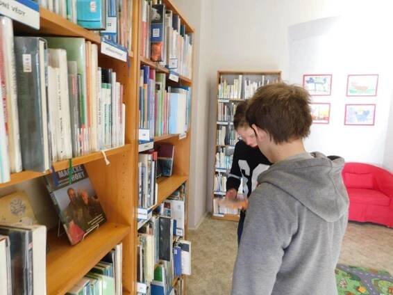 Knihovna Václava Štecha ve Slaném: Informativní lekce On-line katalog - ZŠ Kvílice 6.4.2017