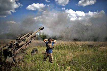 Military mobility continues on Zaporizhzhya frontline in Ukraine