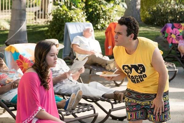 Goldbergovi - MTV Spring Break - Z filmu - Hayley Orrantia, Troy Gentile
