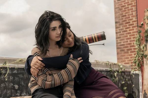 The Walking Dead: World Beyond - Brave - Z filmu - Alexa Mansour, Aliyah Royale