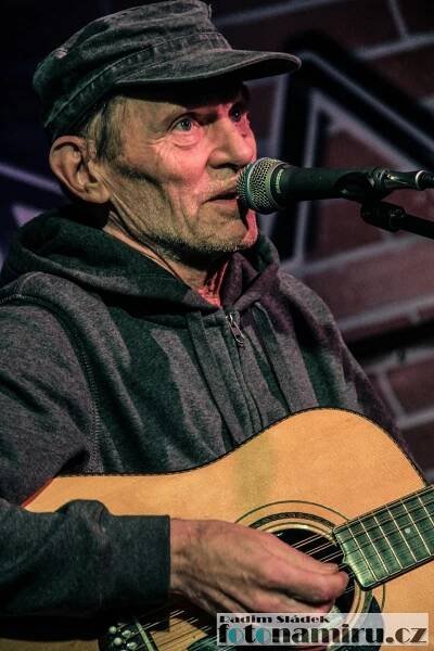 JIŘÍ SCHMITZER ve Stolárně – Stolárna CLUB
