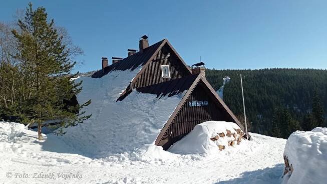 Fotogalerie Liščí hora z Petrášky - zimní túra. - Sněžka z Liščí hory. - č. 2304706 | Turistika.cz