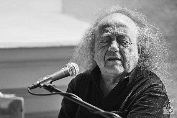 Józef Skzek, Karviná - Parádní koncert Józefa Skrzeka (SBB) s dcerou Ellou v rámci Karvinského varhanního festivalu. - Fotograf