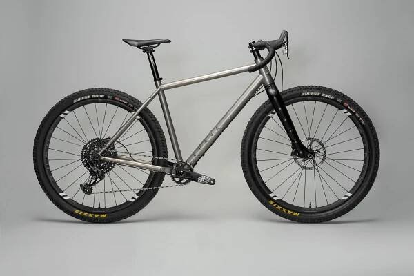 Curve GMX+ Review