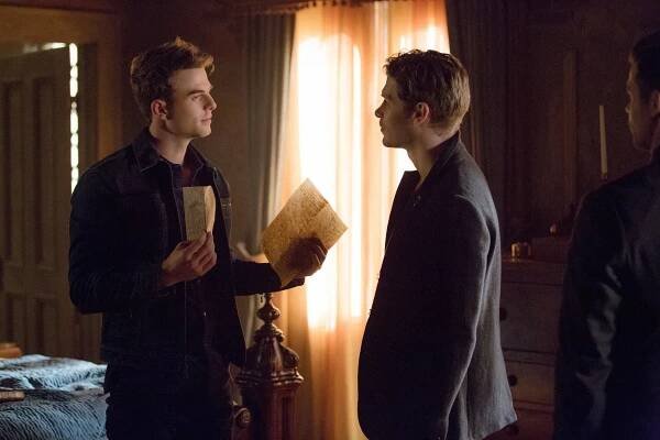 Původní - Když starý přítel zavolá - Z filmu - Nathaniel Buzolic, Joseph Morgan
