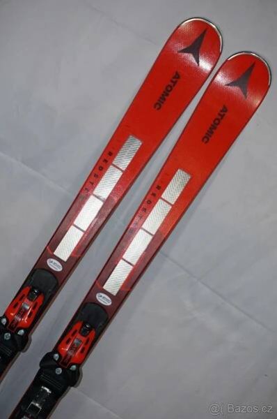 Carvingové lyže Atomic Redster S9 Revoshock 23/24 - Jablonec nad Nisou