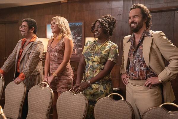 Oscar Montoya, Jessica Lowe, Idara Victor, Jake Johnson - Minx - Nová vzrušující kapitola v análech erotiky - Z filmu