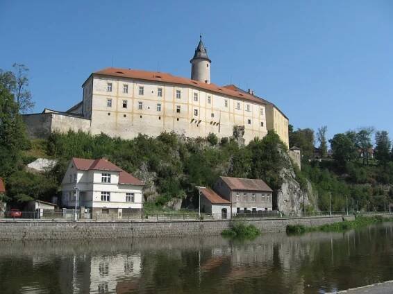 Posázavím nejen v sedle kola, ale i pohledem vodáka na řece Sázavě | Fotr na tripu
