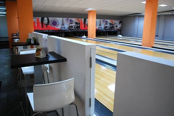 Bowling Billiard Dejvice Praha | Apetee